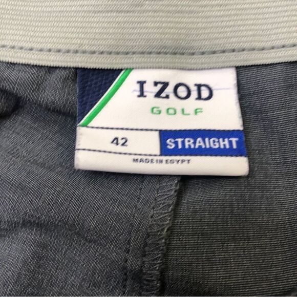 Men’s Izod gray lightweight quick dry golf shorts. Size 42 - Picture 4 of 6